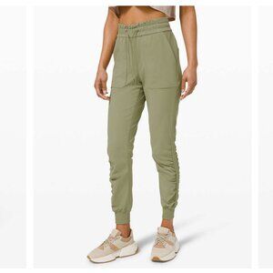Lululemon Beyond the Studio Jogger Rosemary Green 14